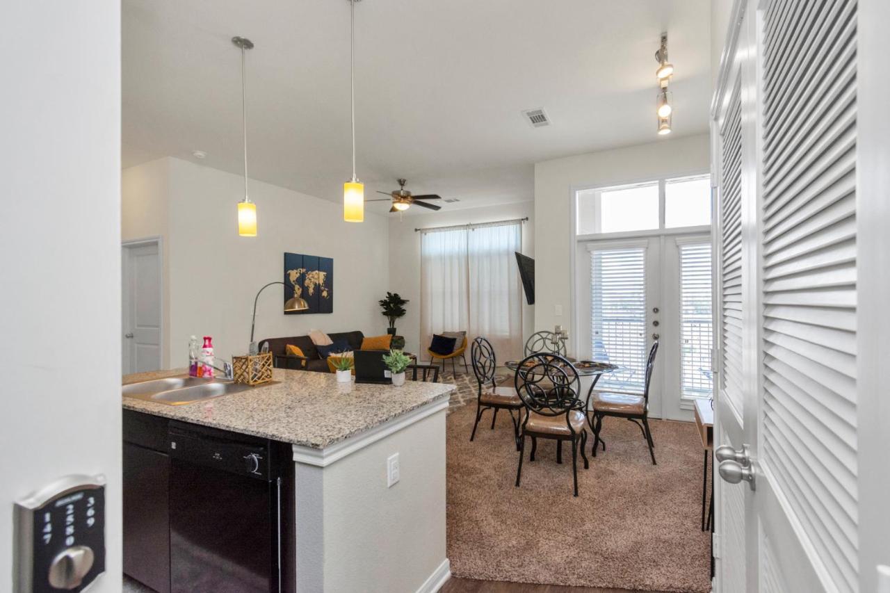 Charming Suite With Gym Near Nrg Medical Center Houston Eksteriør bilde
