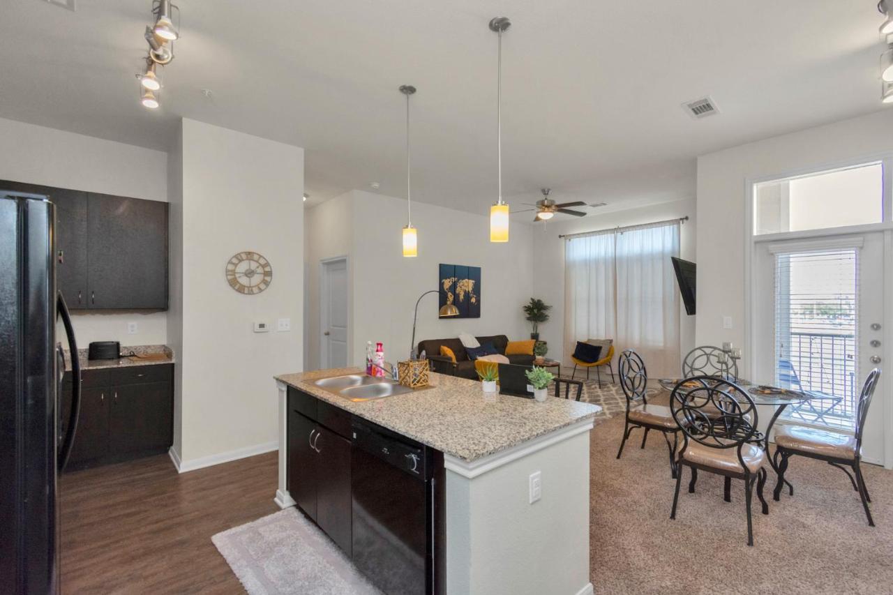 Charming Suite With Gym Near Nrg Medical Center Houston Eksteriør bilde